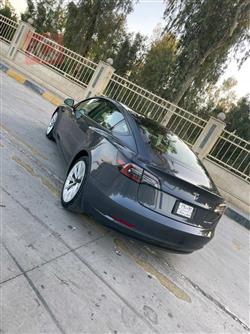 تسلا موديل 3